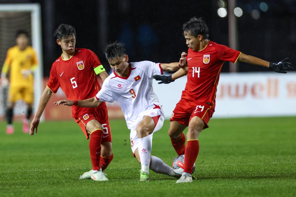 曼联球员状态回暖，连续进球