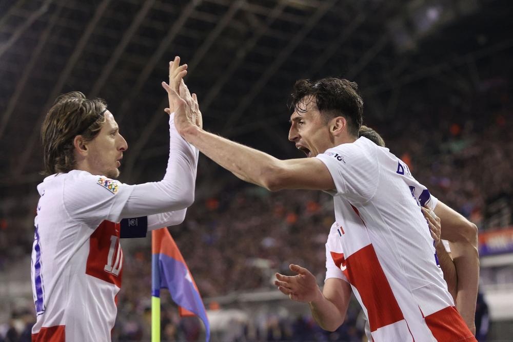 苏牙谈最喜欢的五球：踢诺维奇凌空斩，对马略卡脚后跟得分