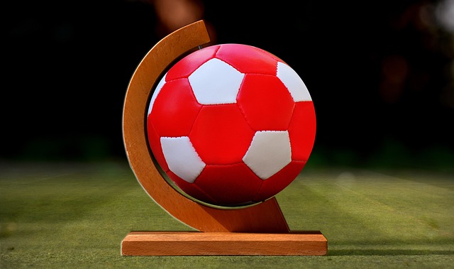 共派出逾 共派出逾